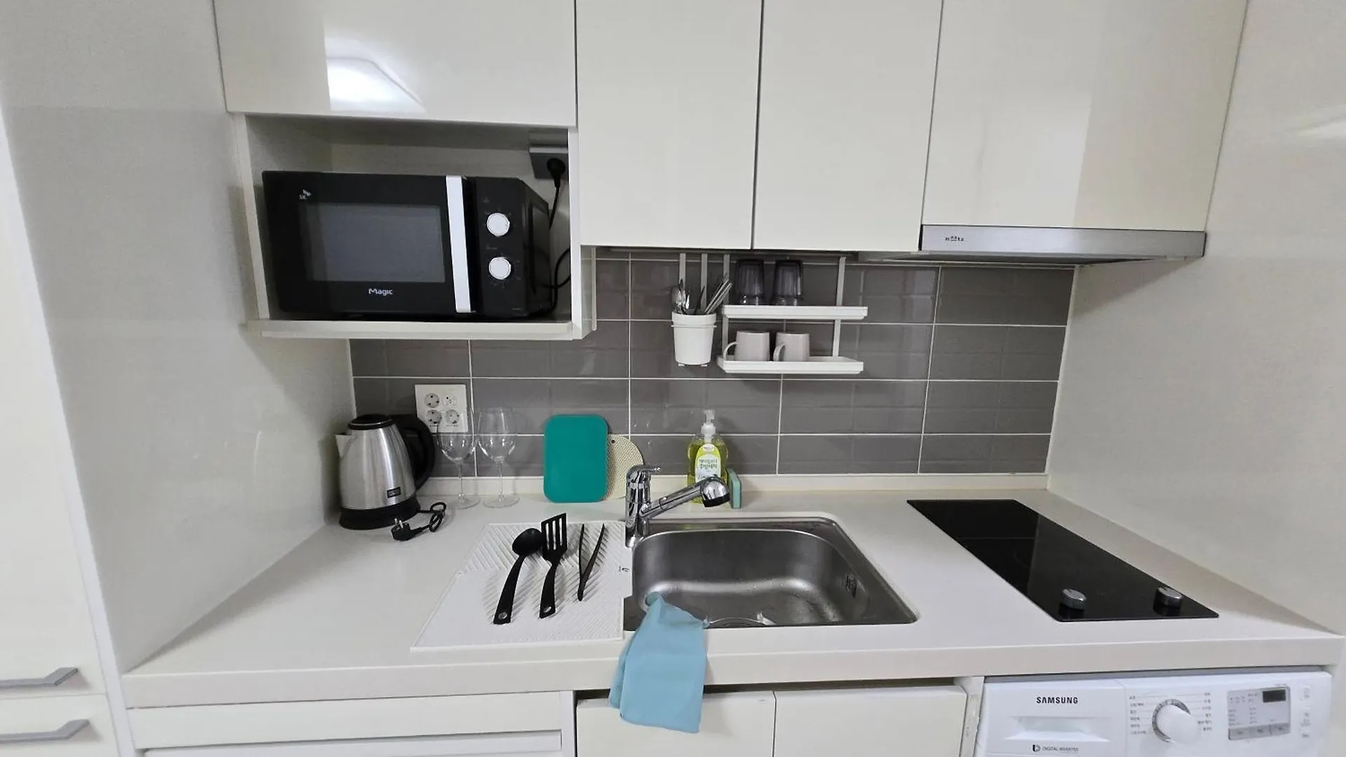 アパート Gangnam J House 11 With City View 1Min From Subway Station ソウル特別市 韓国